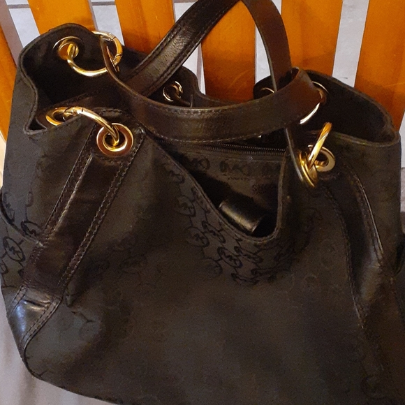 Micheal kors handbag - Picture 3 of 10